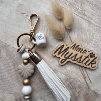 Luxe sleutelhanger: kwast – girl boss