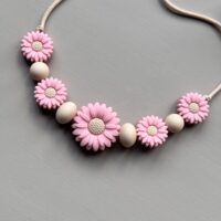 Friemelketting ‘flowers’ – roze