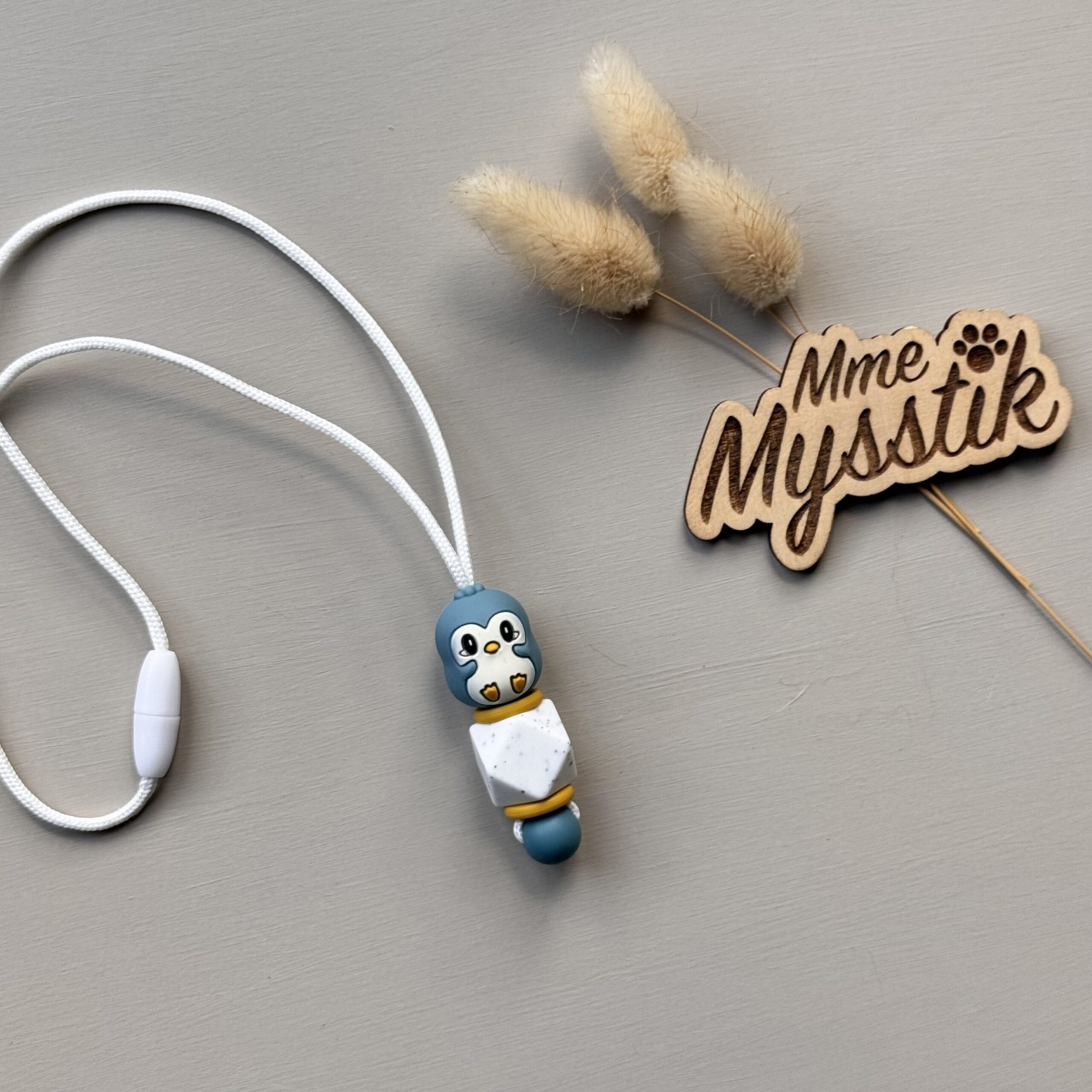Friemelketting ‘pinguïn’ - grijsblauw
