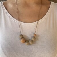 Borstvoedingsketting – zand (puff) met hout