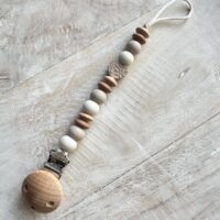 Newbornsetje met rammelaar – naturel