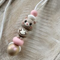 Friemelketting ‘beertje’ – beige & roze