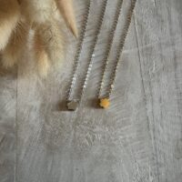 Ketting met klein bloemetje